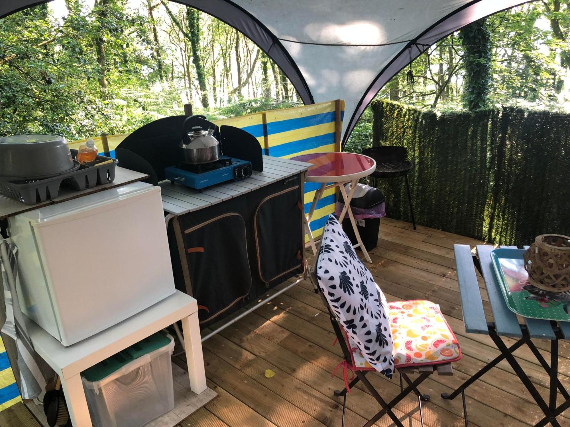 Camping Au Lac Du Drennec Glamping Tent Commana Exterior foto